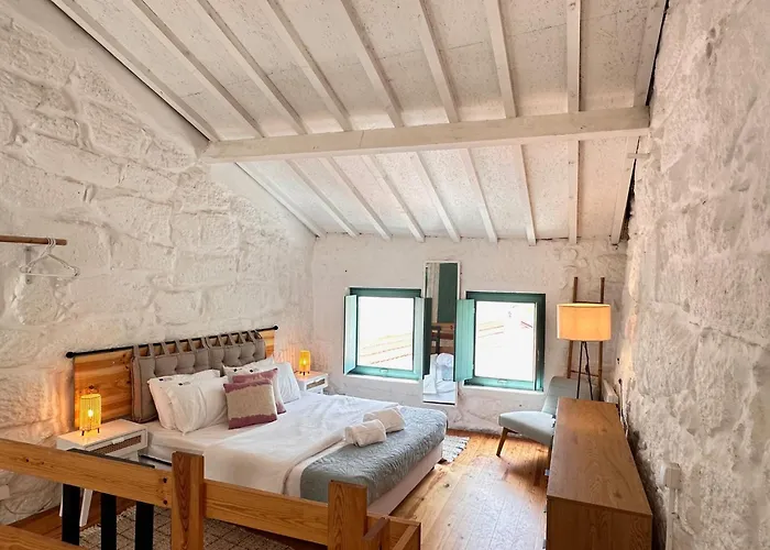 Nomad's Easy - 1bdr Chalet In The Old Town Vakantiehuis Porto